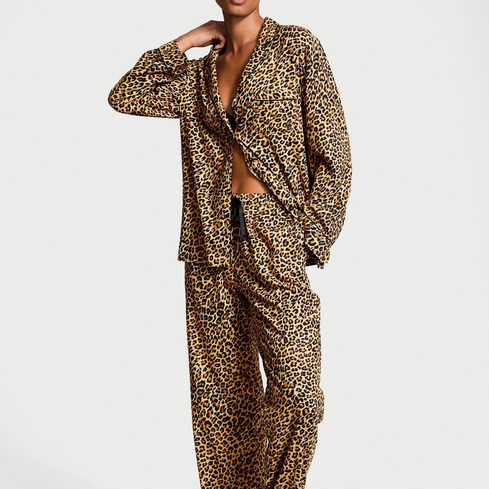 NWT Victoria's Secret Leopard Print Pajama Set XS short